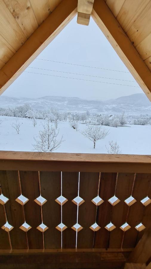 Villa Casa Bunicilor Din Oncesti Exterior foto